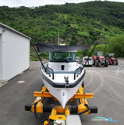 Axopar 28 Cabin - Sitzbank Motorboot 2023, mit Mercury motor, Deutschland