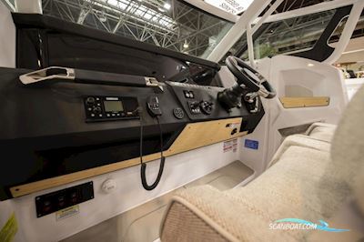 Axopar 29 Sun Top - U Sofa Motorboot 2024, mit Mercury motor, Deutschland