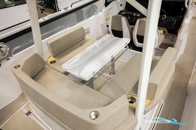 Axopar 29 Sun Top - U Sofa Motorboot 2024, mit Mercury motor, Deutschland