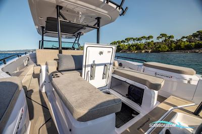 Axopar 37 Sun Top - Iconic Edition Motorboot 2025, mit Mercury Verado motor, Finland