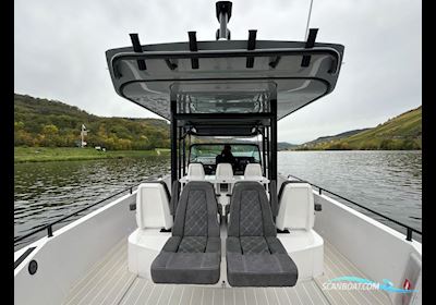 Axopar 37 Sun Top - Perfect Chaseboat Setup Motorboot 2018, mit Mercury motor, Deutschland