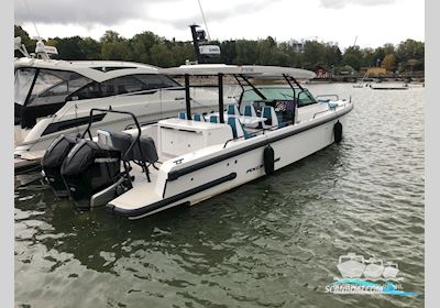 Axopar 37 Sun Top, Brabus Line Motorboot 2020, mit Mercury motor, Finland