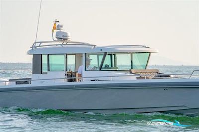 Axopar 37 XC Cross Cabin Motorboot 2016, mit 2 x Mercuary Verado 300Hp motor, Spanien