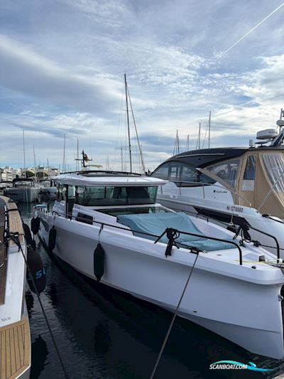 Axopar 45 Cross Cabin Motorboot 2024, Frankreich