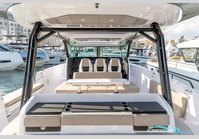 Axopar 45 Cross Top Motorboot 2026, mit Mercury motor, Finland