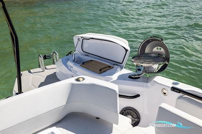 Axopar Yachts 29 CXX Motorboot 2025, mit Mercury Verado 300XL am ds motor, Dänemark