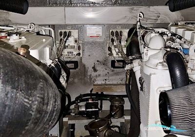 Azimut 42 Evo Motorboot 2009, mit Mercruiser Qsb5,9 motor, Finland