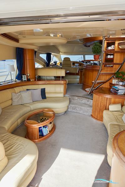 Azimut 68 Motorboot 2007, mit 2 Man 1350 CV motor, Spanien