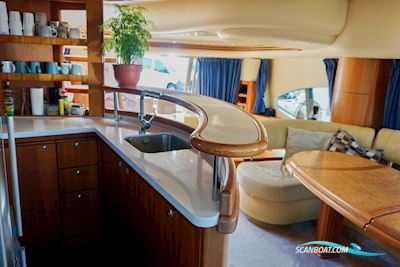 Azimut 68 Motorboot 2007, mit 2 Man 1350 CV motor, Spanien
