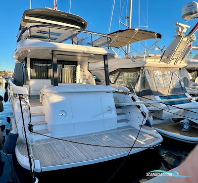 Azimut 72 Motorboot 2024, mit 1400 Hp Man 12V Diesel motor, Italien