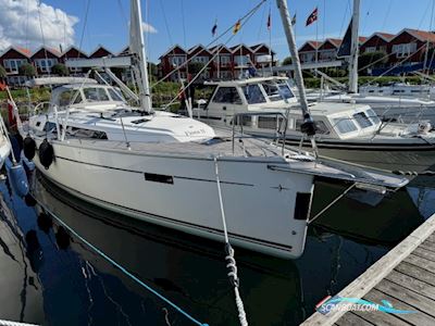 BAVARIA 41 CRUISER ( PRIVATBÅD ) Motorboot 2015, mit Volvo Penta D2-40 motor, Dänemark