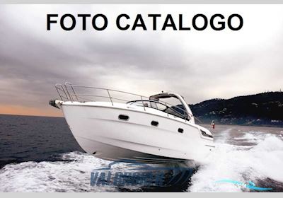 Bavaria 28 Sport Motorboot 2012, mit Mercruiser 5.0 MPI motor, Italien