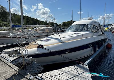 Bavaria 32 HT Motorboot 2006, mit 2 x Volvo Penta 4,3 Gxi motor, Sweden