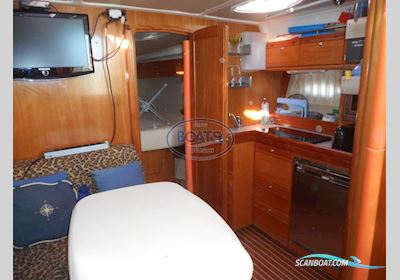 Bavaria 33 Sport Motorboot 2008, mit Volvo motor, Frankreich