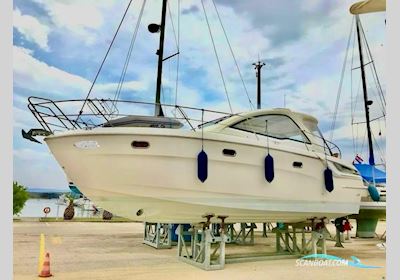 Bavaria 34 HT Motorboot 2012, mit Mercruiser 5.0 L V 8 motor, Turkey