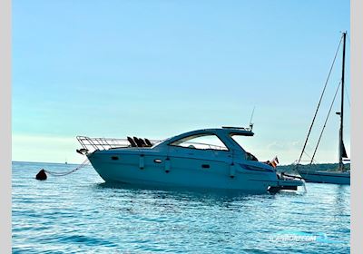 Bavaria 34 HT Motorboot 2012, mit Mercruiser 5.0 L V 8 motor, Turkey