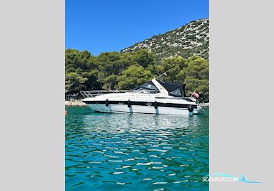 Bavaria 340 Sport Motorboot 2002, mit Mercruiser 350 Magnum motor, Kroatien