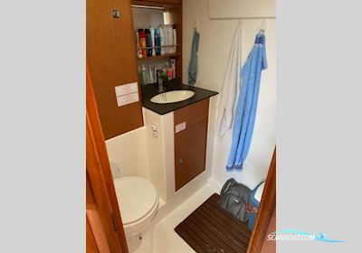 Bavaria 35 Sport HT Motorboot 2013, mit Mercruiser 5.0 Mpi Dts B3 motor, Kroatien