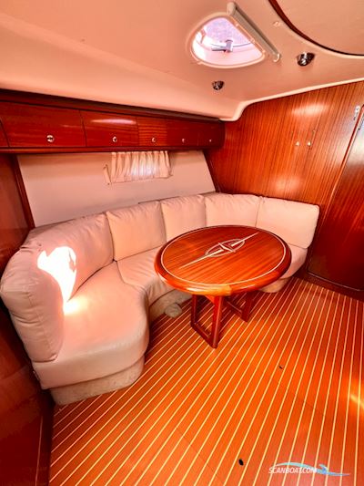 Bavaria 37 HT Sport Motorboot 2005, mit Volvo Penta D6-310 motor, Dänemark