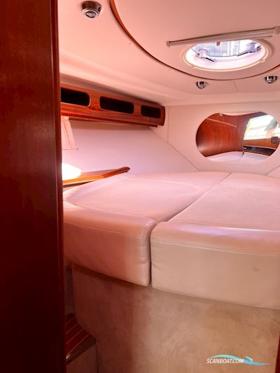 Bavaria 37 HT Sport Motorboot 2005, mit Volvo Penta D6-310 motor, Dänemark