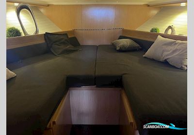 Bavaria 37 HT Motorboot 2009, mit Volvo Penta 5,7 Gxi „Benzin“ motor, Deutschland