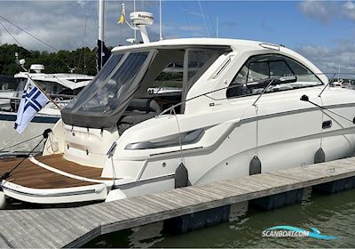 Bavaria 38 Sport HT Motorboot 2011, mit Volvo Penta D4-300 motor, Finland