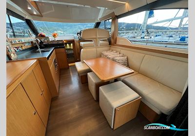 Bavaria 420 VIRTESS FLY Motorboot 2013, mit VOLVO PENTA D4-400 EVC motor, Griechenland