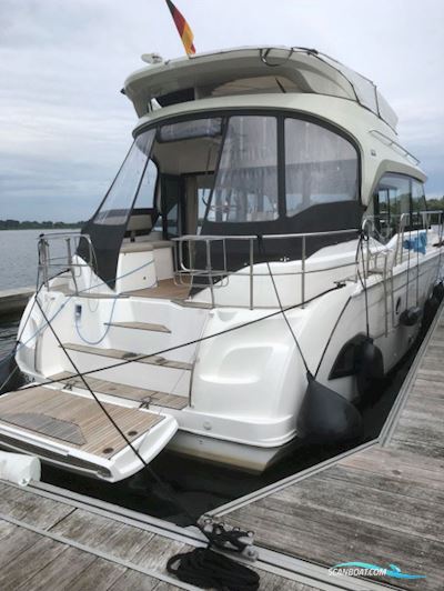 Bavaria E 40 Fly Motorboot 2016, mit Volvo Penta D4 motor, Deutschland