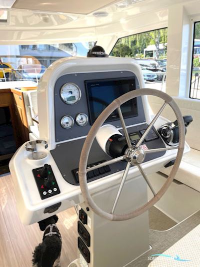 Bavaria E 40 Fly Motorboot 2016, mit Volvo Penta D4 motor, Deutschland