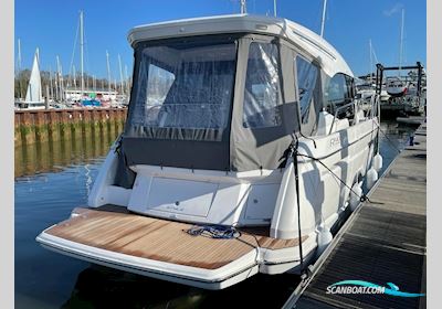 Bavaria R40 Coupe Motorboot 2025, mit Volvo Penta motor, England