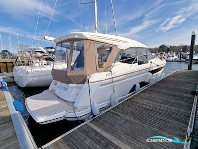 Bavaria R40 Coupe Motorboot 2025, mit Volvo Penta motor, England