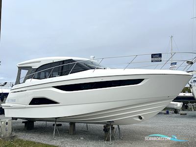 Bavaria R40 Coupe Motorboot 2026, mit Volvo Penta motor, England