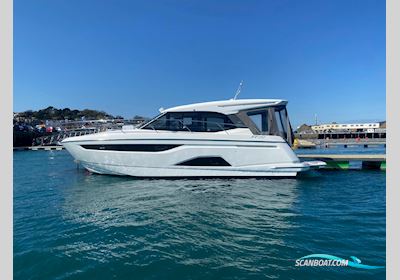 Bavaria R40 Motorboot 2021, mit Volvo Penta motor, England