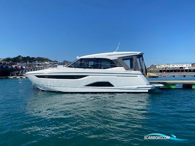 Bavaria R40 Motorboot 2021, mit Volvo Penta motor, England