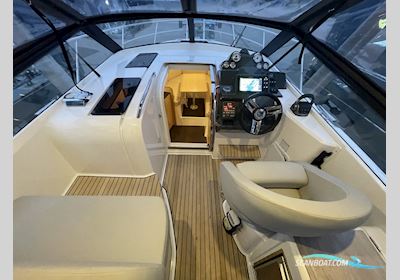 Bavaria S30 Motorboot 2023, mit Volvo Penta motor, England