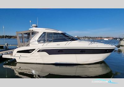 Bavaria S33 HT Motorboot 2021, mit Volvo motor, England