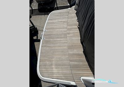 Bavaria S33HT Motorboot 2017, mit Volvo Penta motor, England