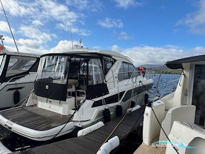 Bavaria S36 Coupe Motorboot 2016, mit Volvo Penta motor, England
