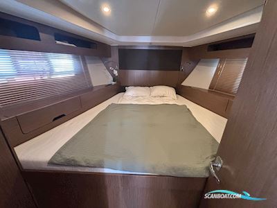 Bavaria SR 41 HT - Model 2024 Motorboot 2024, mit Volvo Penta D6-380 Joystick motor, Kroatien