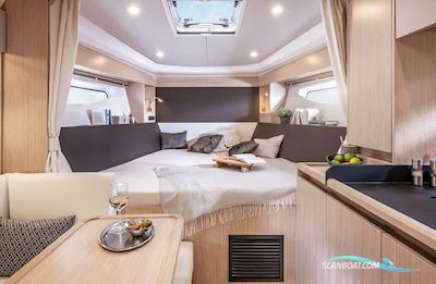 Bavaria SR33 Open Motorboot 2025, mit Volvo Penta motor, England