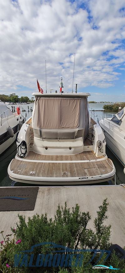 Bavaria Sport 39 HT Motorboot 2012, mit Volvo Penta D4 motor, Italien