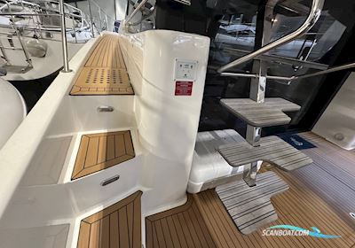 Bavaria Virtess 420 Fly Super Motorboot 2013, mit Volvo Penta D6-400 motor, Dänemark