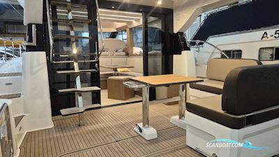 Bavaria Virtess 420 Fly Motorboot 2024, mit 2 x D6-380 Evc+Joystick Ca 60h motor, Sweden