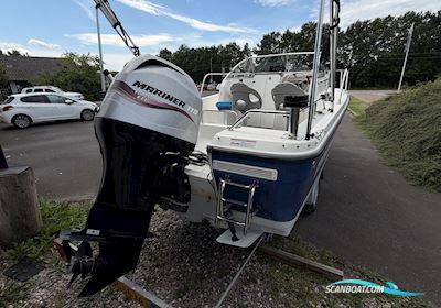 Bayliner 2052 Trophy Motorboot 2007, mit Mariner Four Stroke motor, Dänemark