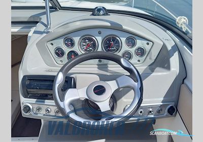 Bayliner 702 Cuddy Motorboot 2012, mit Mercruiser 4.3 motor, Frankreich