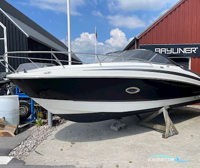 Bayliner 742 Cuddy (2017) Motorboot 2017, mit Mercury Mercruiser 4.5 motor, Dänemark