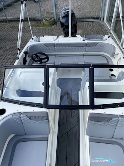 Bayliner M17 med 100 hk Mercury-EFI 4 takt Motorboot 2024, mit Mercury motor, Dänemark