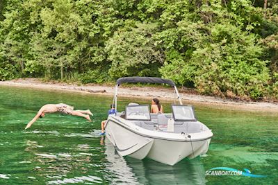 Bayliner M19 med 115 hk Mercury-EFI XL CT 2,1L - med udstyr - TILBUD Motorboot 2025, Dänemark