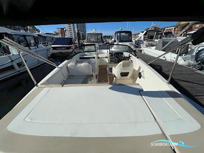 Bayliner VR 5 Motorboot 2017, mit Mercruiser motor, England