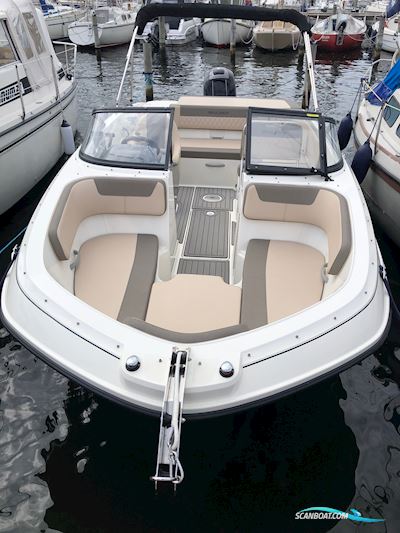 Bayliner VR5 OB Bowrider Motorboot 2020, mit Yamaha F150XL-Efi motor, Dänemark